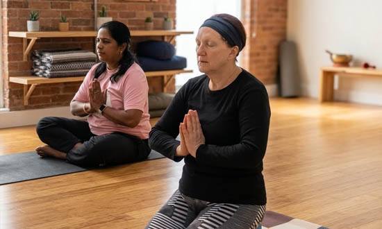 One-on-one holistic wellness and lifestyle consultation focusing on balanced nutrition, mindfulness, and vitality